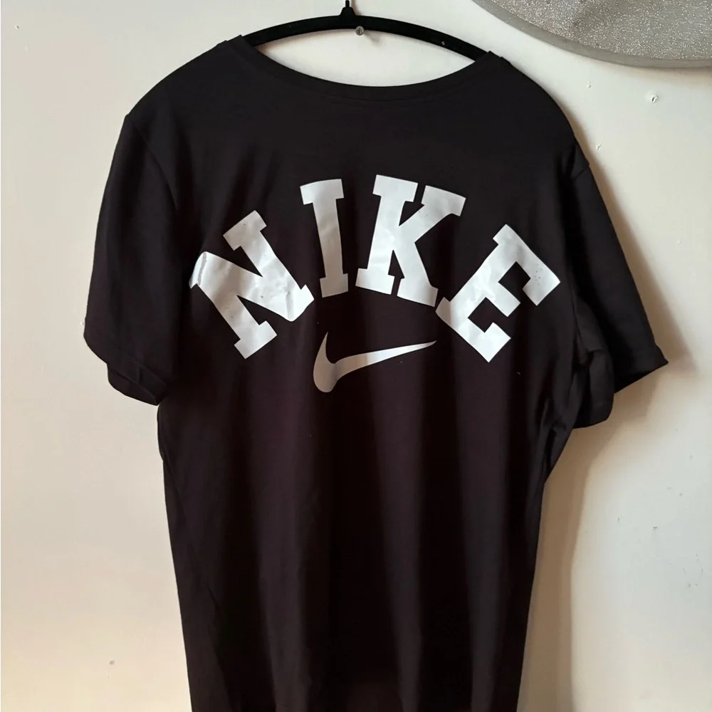 Nike Men’s Shirt